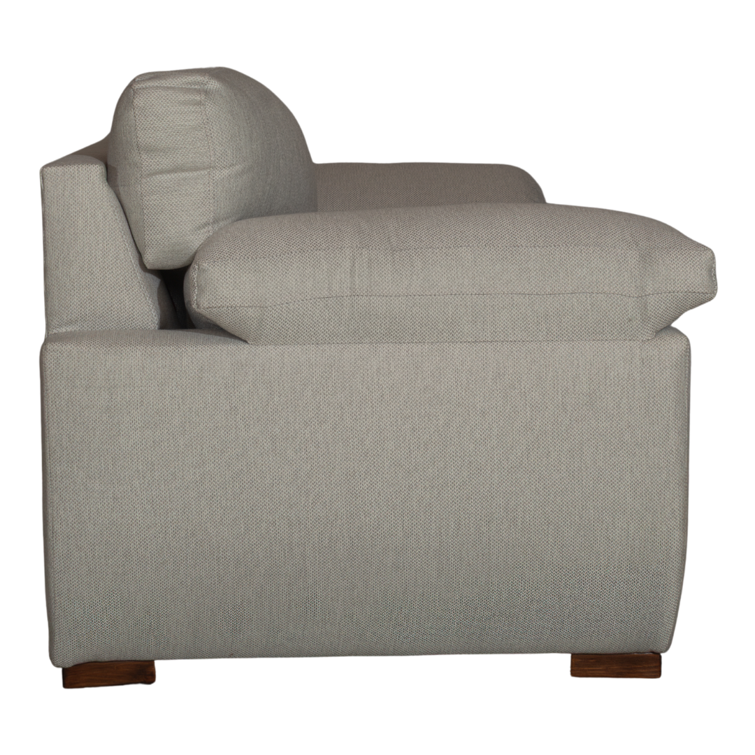 Love Seat Olmos